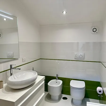 Apartment Sisters' - Nel Centro Storico Con Terrazzo, Aria Condizionata E Vasca Da Bagno