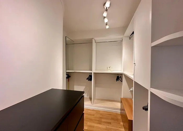 Sisters' - Nel Centro Storico Con Terrazzo, Aria Condizionata E Vasca Da Bagno アパート