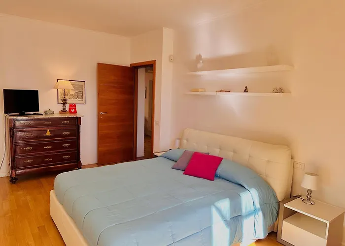 Sisters' - Nel Centro Storico Con Terrazzo, Aria Condizionata E Vasca Da Bagno