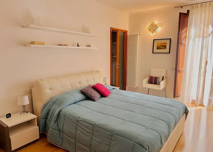 Daire Sisters' - Nel Centro Storico Con Terrazzo, Aria Condizionata E Vasca Da Bagno *