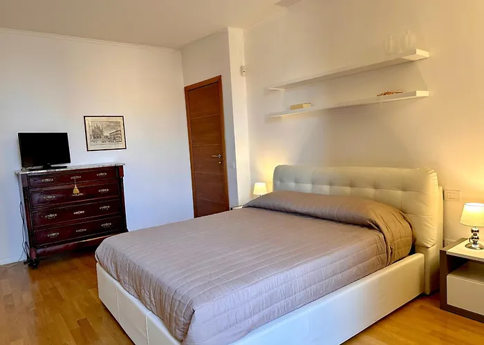 Sisters' - Nel Centro Storico Con Terrazzo, Aria Condizionata E Vasca Da Bagno Appartement *